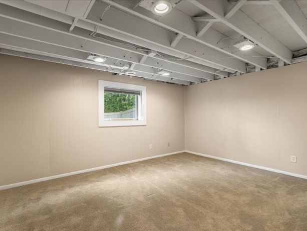 2509 Driftwood, ROCKFORD, Illinois 61107, 5 Bedrooms Bedrooms, ,2 BathroomsBathrooms,House,For Sale,Driftwood,202602202