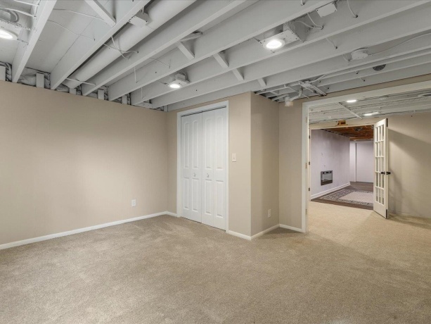 2509 Driftwood, ROCKFORD, Illinois 61107, 5 Bedrooms Bedrooms, ,2 BathroomsBathrooms,House,For Sale,Driftwood,202602202