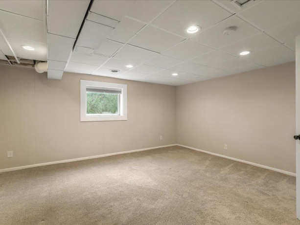 2509 Driftwood, ROCKFORD, Illinois 61107, 5 Bedrooms Bedrooms, ,2 BathroomsBathrooms,House,For Sale,Driftwood,202602202