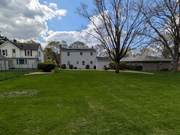 1437 Walnut, FREEPORT, Illinois 61032, 3 Bedrooms Bedrooms, ,1 BathroomBathrooms,House,For Sale,Walnut,202602203