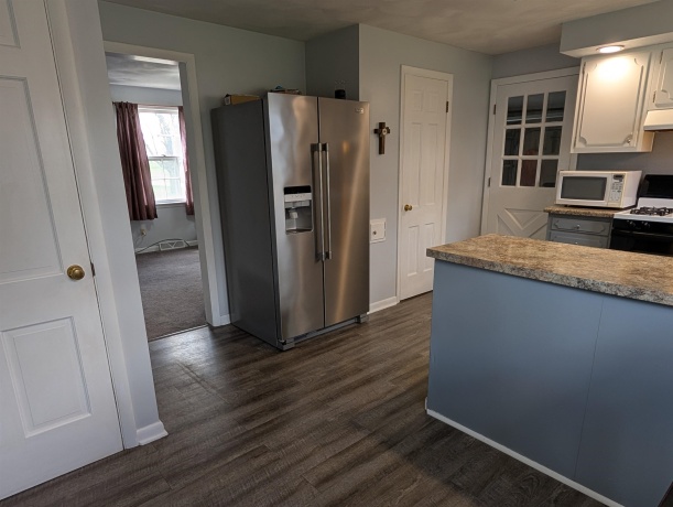 1437 Walnut, FREEPORT, Illinois 61032, 3 Bedrooms Bedrooms, ,1 BathroomBathrooms,House,For Sale,Walnut,202602203