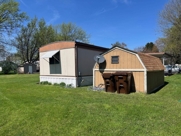 309 Lindenwood, BELVIDERE, Illinois 61008, 2 Bedrooms Bedrooms, ,1 BathroomBathrooms,House,For Sale,Lindenwood,202602205