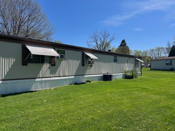 309 Lindenwood, BELVIDERE, Illinois 61008, 2 Bedrooms Bedrooms, ,1 BathroomBathrooms,House,For Sale,Lindenwood,202602205