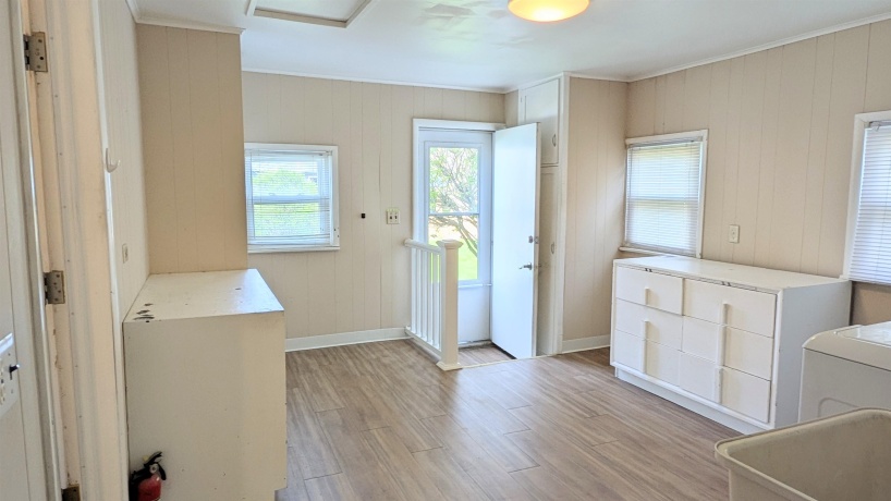 210 7th, OREGON, Illinois 61061, 3 Bedrooms Bedrooms, ,1 BathroomBathrooms,House,For Sale,7th,202602206