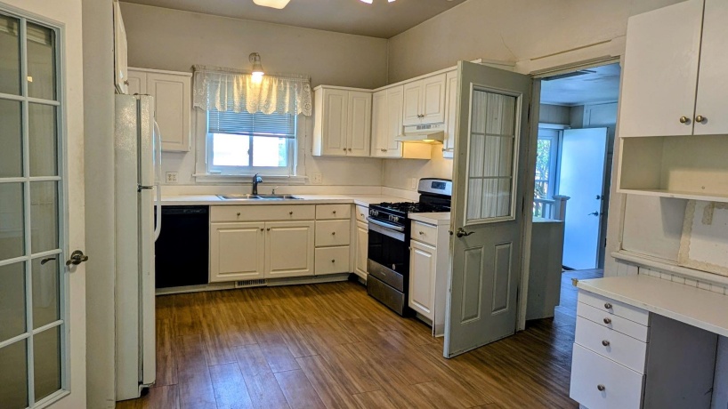 210 7th, OREGON, Illinois 61061, 3 Bedrooms Bedrooms, ,1 BathroomBathrooms,House,For Sale,7th,202602206