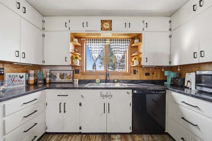 17870 Clover, MORRISON, Illinois 61270, 4 Bedrooms Bedrooms, ,2 BathroomsBathrooms,House,For Sale,Clover,202602208