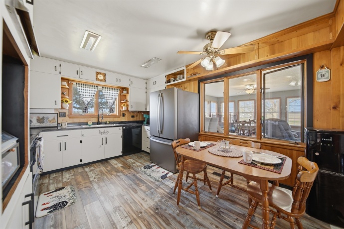 17870 Clover, MORRISON, Illinois 61270, 4 Bedrooms Bedrooms, ,2 BathroomsBathrooms,House,For Sale,Clover,202602208