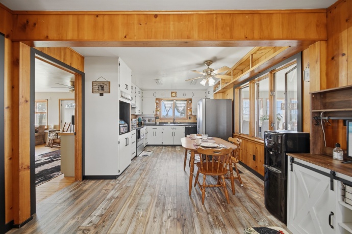 17870 Clover, MORRISON, Illinois 61270, 4 Bedrooms Bedrooms, ,2 BathroomsBathrooms,House,For Sale,Clover,202602208