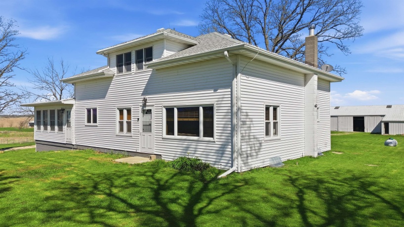 17870 Clover, MORRISON, Illinois 61270, 4 Bedrooms Bedrooms, ,2 BathroomsBathrooms,House,For Sale,Clover,202602208