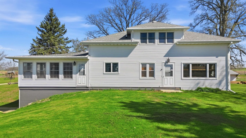 17870 Clover, MORRISON, Illinois 61270, 4 Bedrooms Bedrooms, ,2 BathroomsBathrooms,House,For Sale,Clover,202602208