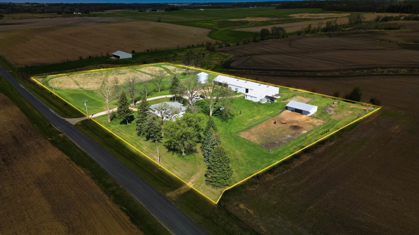 17870 Clover, MORRISON, Illinois 61270, 4 Bedrooms Bedrooms, ,2 BathroomsBathrooms,House,For Sale,Clover,202602208