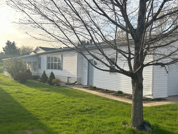 2250 Sunrise, BELVIDERE, Illinois 61008, 3 Bedrooms Bedrooms, ,2 BathroomsBathrooms,House,For Sale,Sunrise,202602209