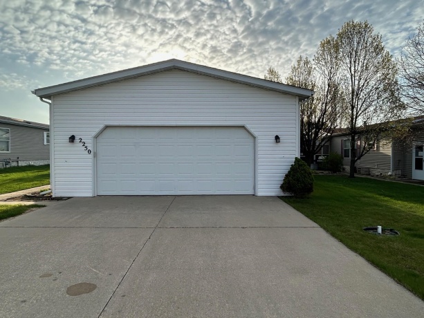 2250 Sunrise, BELVIDERE, Illinois 61008, 3 Bedrooms Bedrooms, ,2 BathroomsBathrooms,House,For Sale,Sunrise,202602209