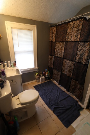 2011 Latham, ROCKFORD, Illinois 61103, 3 Bedrooms Bedrooms, ,1 BathroomBathrooms,House,For Sale,Latham,202602211