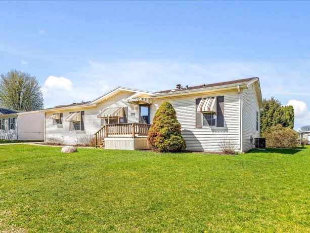 8686 Dutch Elm, ROSCOE, Illinois 61073, 3 Bedrooms Bedrooms, ,2 BathroomsBathrooms,House,For Sale,Dutch Elm,202602213