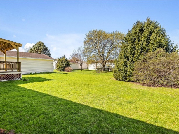 8686 Dutch Elm, ROSCOE, Illinois 61073, 3 Bedrooms Bedrooms, ,2 BathroomsBathrooms,House,For Sale,Dutch Elm,202602213