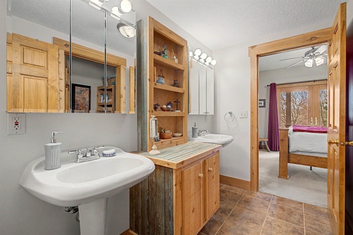 2287 Hanover, HANOVER, Illinois 61041, 4 Bedrooms Bedrooms, ,4 BathroomsBathrooms,Farm,For Sale,Hanover,202602217