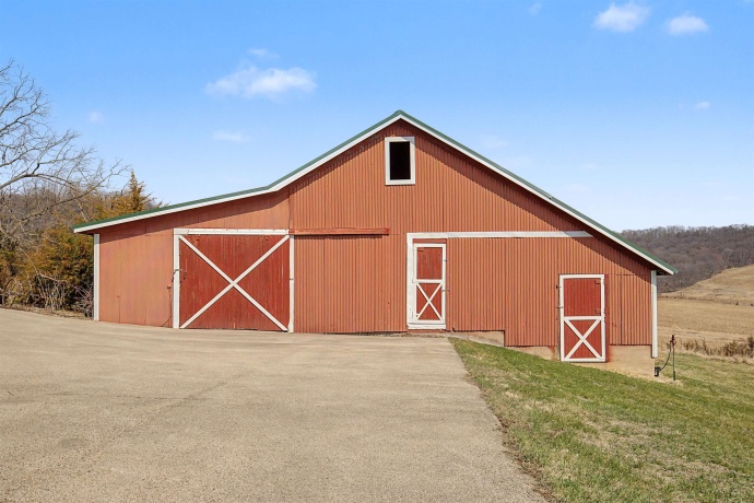 2287 Hanover, HANOVER, Illinois 61041, 4 Bedrooms Bedrooms, ,4 BathroomsBathrooms,Farm,For Sale,Hanover,202602217