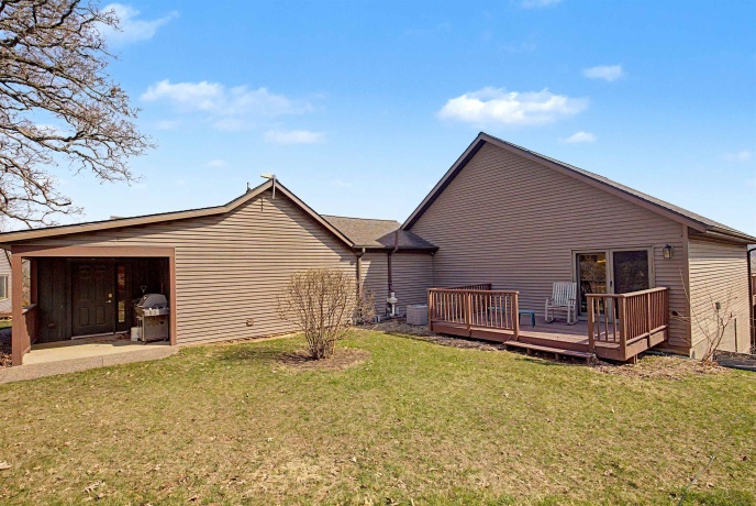 2287 Hanover, HANOVER, Illinois 61041, 4 Bedrooms Bedrooms, ,4 BathroomsBathrooms,Farm,For Sale,Hanover,202602217