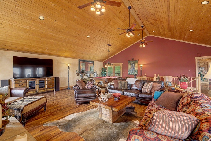 2287 Hanover, HANOVER, Illinois 61041, 4 Bedrooms Bedrooms, ,4 BathroomsBathrooms,Farm,For Sale,Hanover,202602217