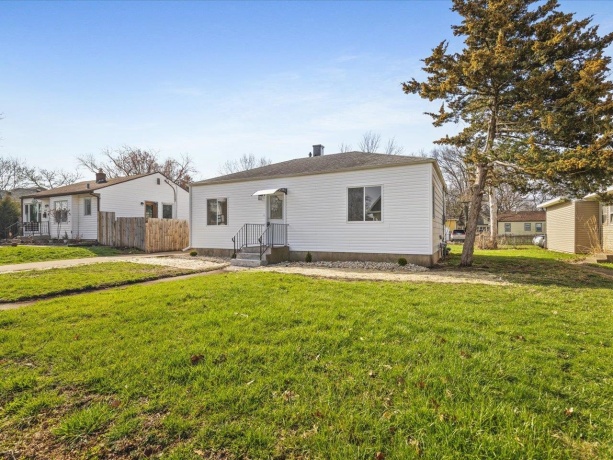 3032 Gladstone, ROCKFORD, Illinois 61101, 2 Bedrooms Bedrooms, ,1 BathroomBathrooms,House,For Sale,Gladstone,202601958