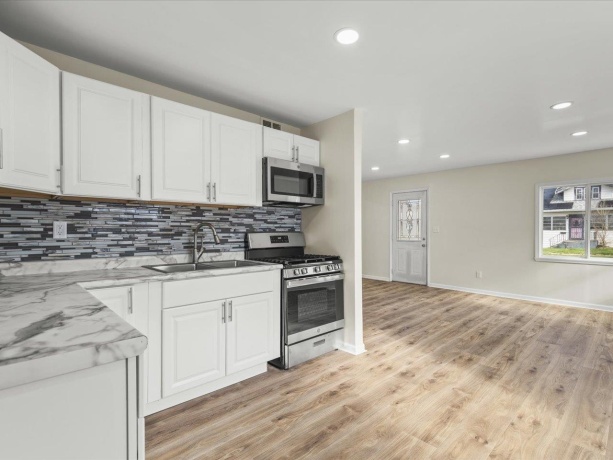 3032 Gladstone, ROCKFORD, Illinois 61101, 2 Bedrooms Bedrooms, ,1 BathroomBathrooms,House,For Sale,Gladstone,202601958