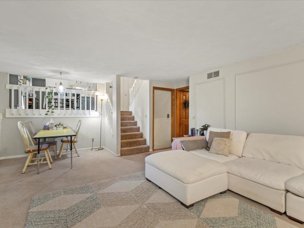 11392 Mt Vernon, ROSCOE, Illinois 61073, 4 Bedrooms Bedrooms, ,2 BathroomsBathrooms,House,For Sale,Mt Vernon,202602215