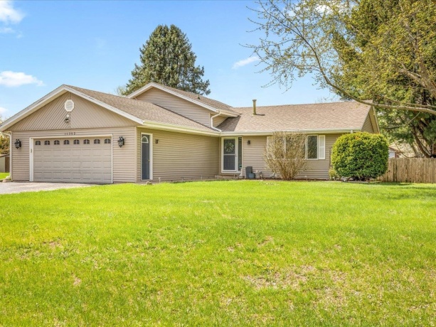 11392 Mt Vernon, ROSCOE, Illinois 61073, 4 Bedrooms Bedrooms, ,2 BathroomsBathrooms,House,For Sale,Mt Vernon,202602215