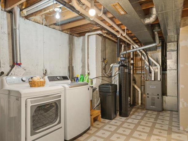 11392 Mt Vernon, ROSCOE, Illinois 61073, 4 Bedrooms Bedrooms, ,2 BathroomsBathrooms,House,For Sale,Mt Vernon,202602215