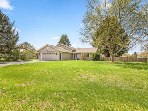 11392 Mt Vernon, ROSCOE, Illinois 61073, 4 Bedrooms Bedrooms, ,2 BathroomsBathrooms,House,For Sale,Mt Vernon,202602215