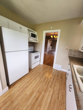 515 DEWEY, FREEPORT, Illinois 61032, 3 Bedrooms Bedrooms, ,1 BathroomBathrooms,House,For Sale,DEWEY,202602218