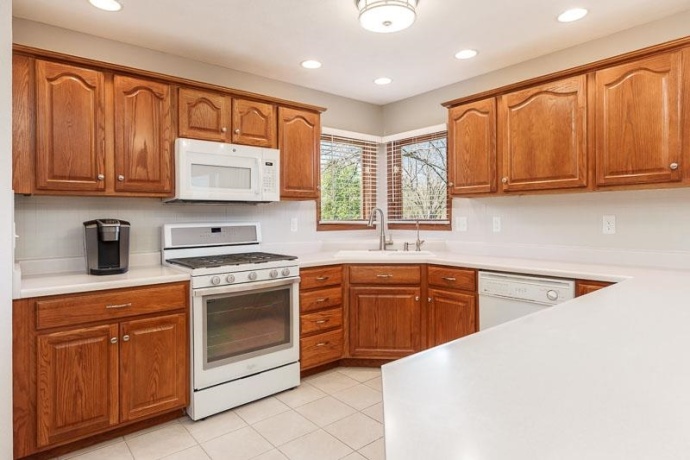 2302 CAIRNWELL, BELVIDERE, Illinois 61008, 4 Bedrooms Bedrooms, ,2 BathroomsBathrooms,House,For Sale,CAIRNWELL,202602219