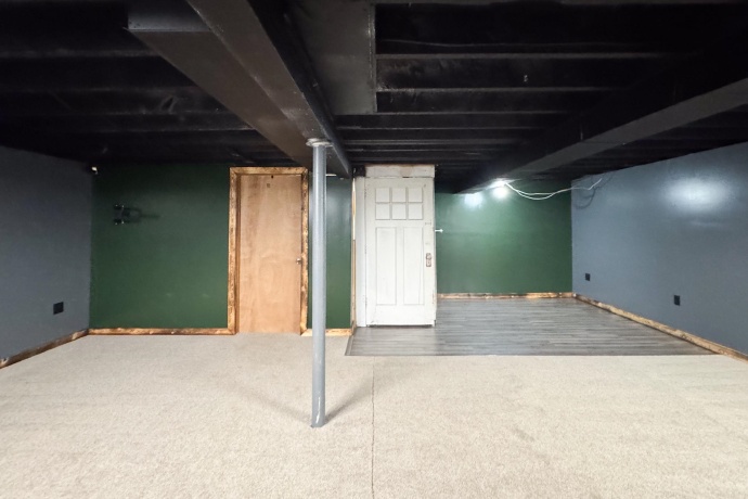 3929 Gleasman, ROCKFORD, Illinois 61101, 2 Bedrooms Bedrooms, ,1 BathroomBathrooms,House,For Sale,Gleasman,202602222