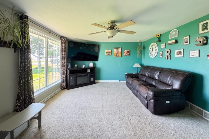 3929 Gleasman, ROCKFORD, Illinois 61101, 2 Bedrooms Bedrooms, ,1 BathroomBathrooms,House,For Sale,Gleasman,202602222