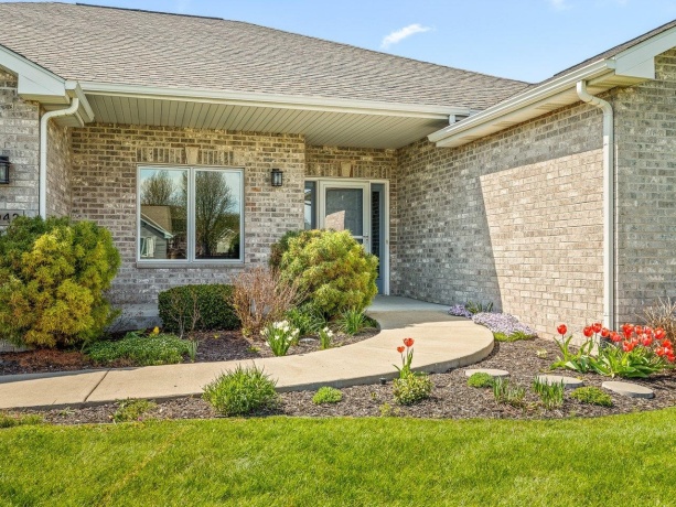 4942 Vail, CALEDONIA, Illinois 61011, 5 Bedrooms Bedrooms, ,3 BathroomsBathrooms,House,For Sale,Vail,202602226