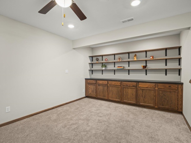 4942 Vail, CALEDONIA, Illinois 61011, 5 Bedrooms Bedrooms, ,3 BathroomsBathrooms,House,For Sale,Vail,202602226