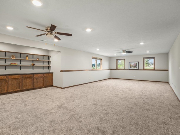 4942 Vail, CALEDONIA, Illinois 61011, 5 Bedrooms Bedrooms, ,3 BathroomsBathrooms,House,For Sale,Vail,202602226