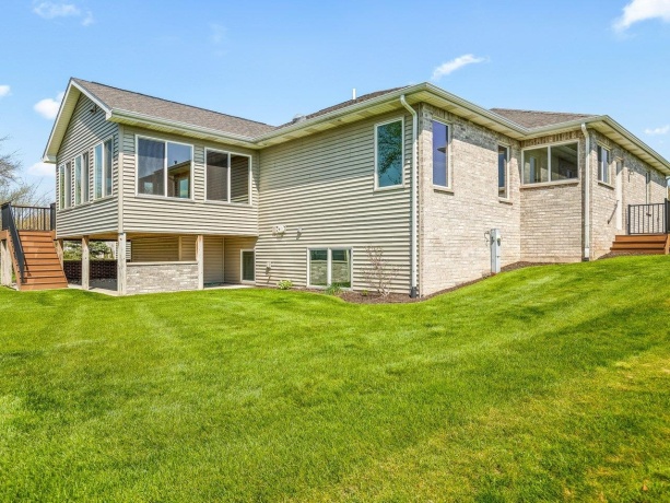 4942 Vail, CALEDONIA, Illinois 61011, 5 Bedrooms Bedrooms, ,3 BathroomsBathrooms,House,For Sale,Vail,202602226