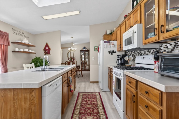 2288 Blossom, BELVIDERE, Illinois 61008, 3 Bedrooms Bedrooms, ,2 BathroomsBathrooms,House,For Sale,Blossom,202602227