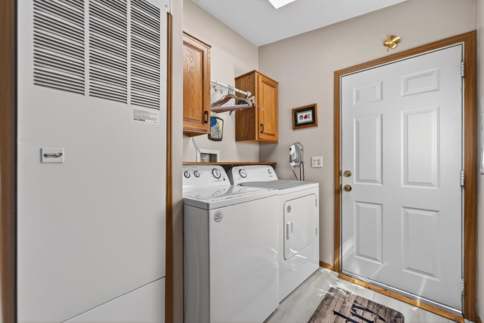 2288 Blossom, BELVIDERE, Illinois 61008, 3 Bedrooms Bedrooms, ,2 BathroomsBathrooms,House,For Sale,Blossom,202602227