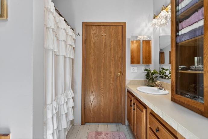 2288 Blossom, BELVIDERE, Illinois 61008, 3 Bedrooms Bedrooms, ,2 BathroomsBathrooms,House,For Sale,Blossom,202602227