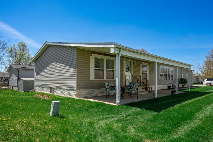 2288 Blossom, BELVIDERE, Illinois 61008, 3 Bedrooms Bedrooms, ,2 BathroomsBathrooms,House,For Sale,Blossom,202602227