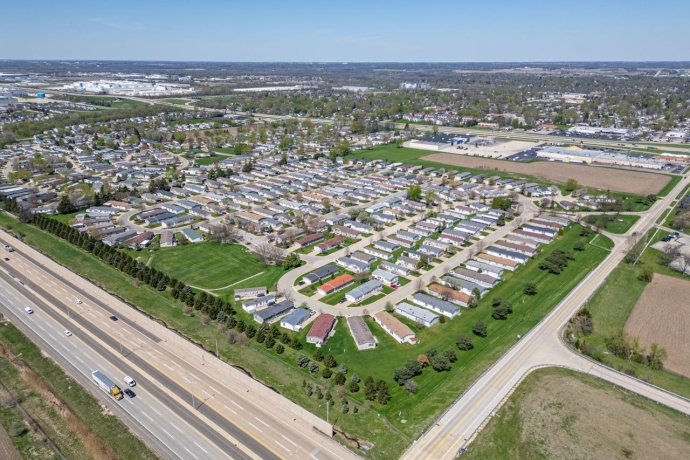 2288 Blossom, BELVIDERE, Illinois 61008, 3 Bedrooms Bedrooms, ,2 BathroomsBathrooms,House,For Sale,Blossom,202602227