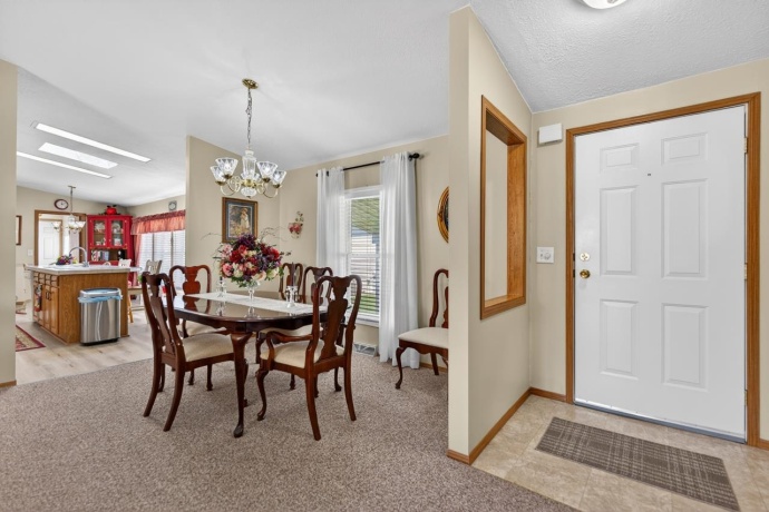 2288 Blossom, BELVIDERE, Illinois 61008, 3 Bedrooms Bedrooms, ,2 BathroomsBathrooms,House,For Sale,Blossom,202602227