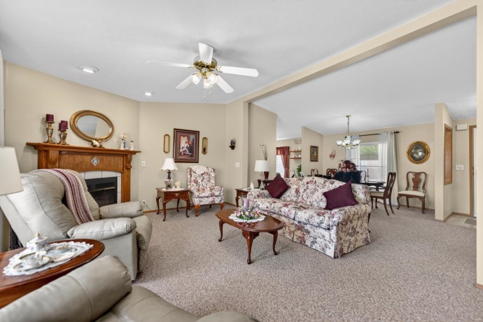 2288 Blossom, BELVIDERE, Illinois 61008, 3 Bedrooms Bedrooms, ,2 BathroomsBathrooms,House,For Sale,Blossom,202602227