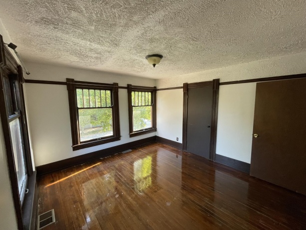 515 GROVE, ROCKFORD, Illinois 61104, ,2 Units,For Sale,GROVE,202602228