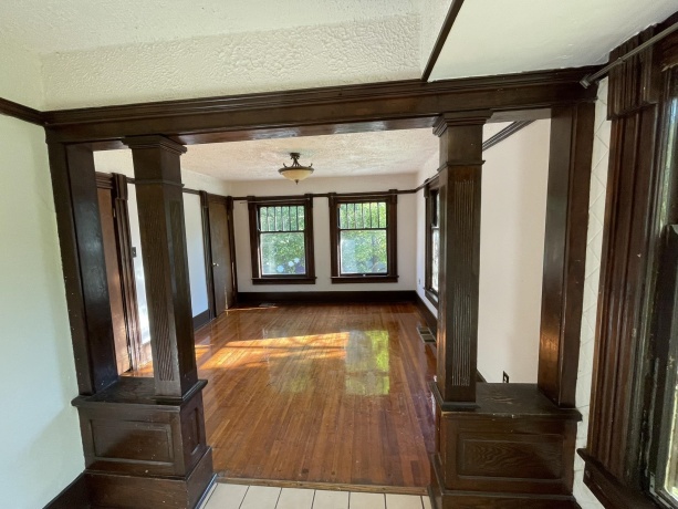 515 GROVE, ROCKFORD, Illinois 61104, ,2 Units,For Sale,GROVE,202602228