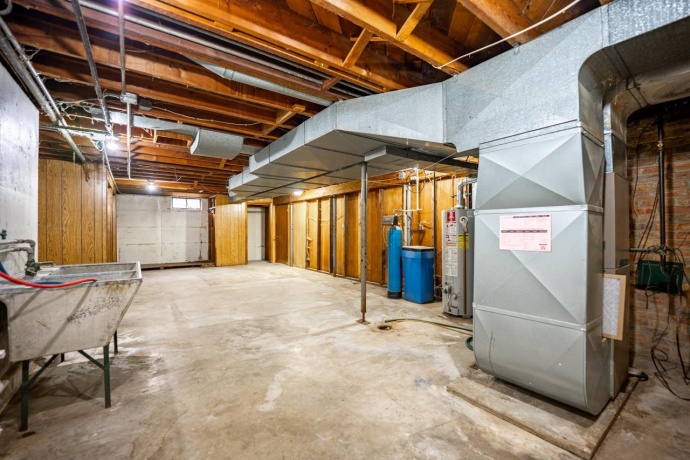 1407 Bolkinwood, FREEPORT, Illinois 61032, 4 Bedrooms Bedrooms, ,3 BathroomsBathrooms,House,For Sale,Bolkinwood,202602232