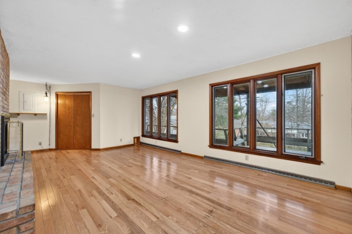 1407 Bolkinwood, FREEPORT, Illinois 61032, 4 Bedrooms Bedrooms, ,3 BathroomsBathrooms,House,For Sale,Bolkinwood,202602232