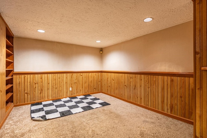 4132-4134 Crosby, ROCKFORD, Illinois 61107, ,2 Units,For Sale,Crosby,202602236